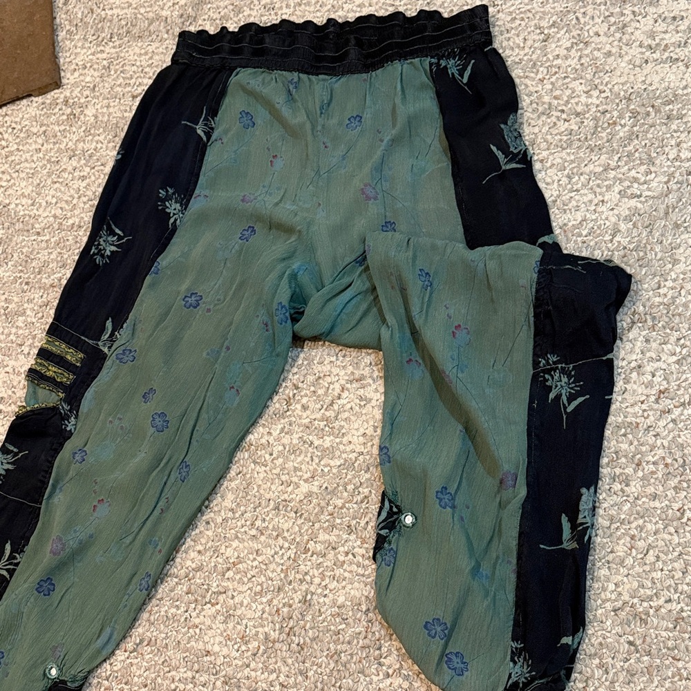 Tienda Ho Green & Black Rayon Pants Hippie bohemian pants mirrored silky Vintage